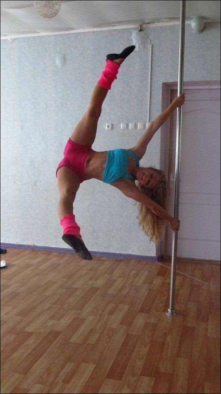 Splits while pole dancing