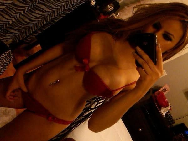 Sizzling Sweethearts Young Amateur House Wifes