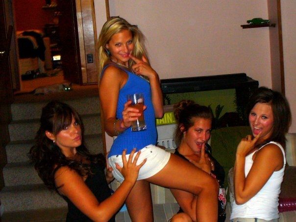 Amateur Awesomeness College Girlfriends Edition