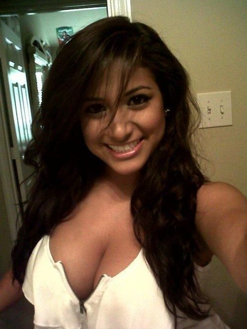 Amateur Awesomeness Girls With Assets