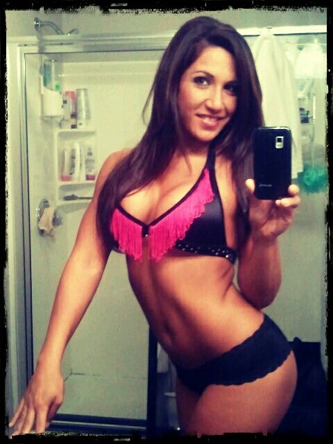 Sizzling Sweethearts: Horny Girls Playing