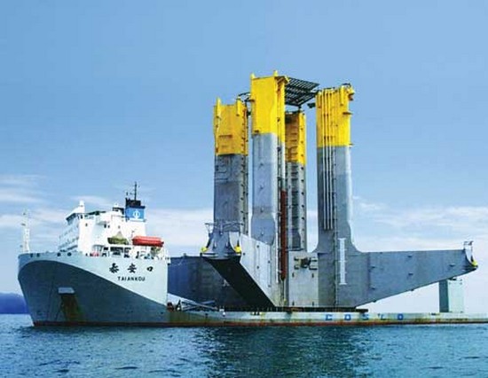 18000 ton heavy lift carrier
