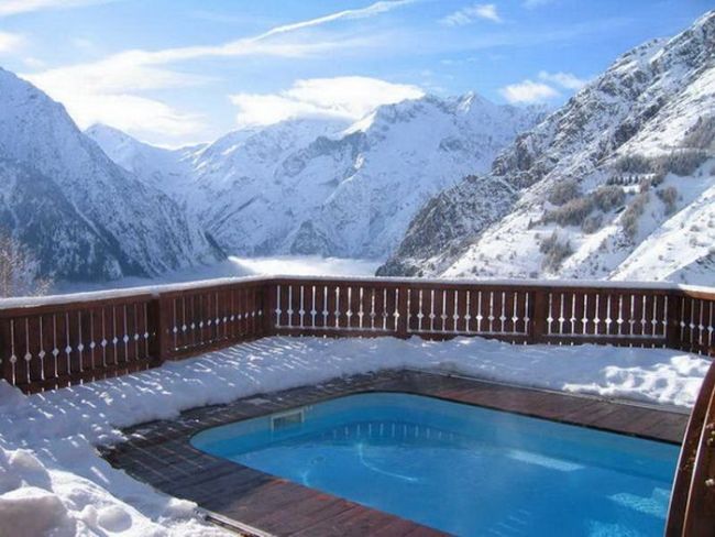 The World's Coldest Hot Tubs
