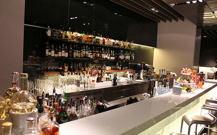 A bar inside the 1st class lounge at the airport.