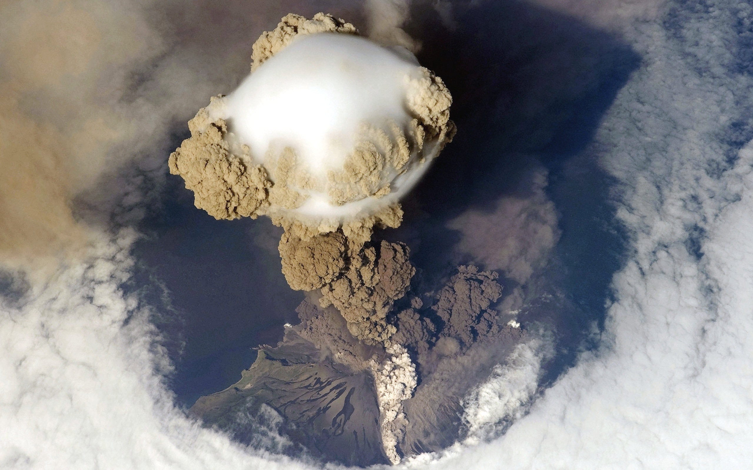 volcan sarychev