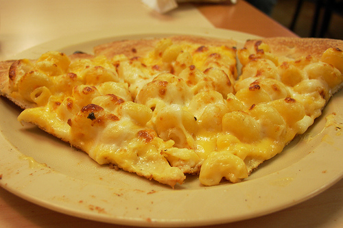 cicis mac and cheese pizza