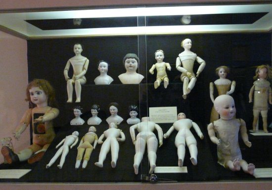 Monaco National Museum: Automatons and Dolls of Yesteryear, MonacoMore dead eyes! God no.
