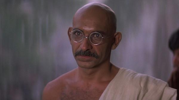 Ben Kingsley shaved his head and lost 20 pounds to play Gandhi

Kingsley, whose father is of Indian descent, underwent extensive preparation for the role, reading biographies, studying photographs, shaving his head, and losing 20 pounds on Gandhi’s very own vegetarian diet.