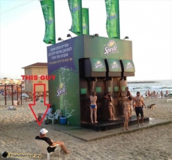 14 Creepy Weirdos Spotted At The Beach