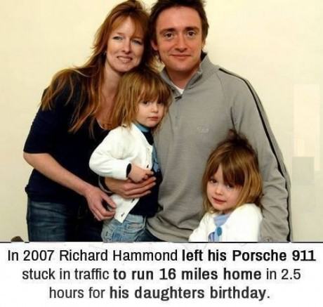 richard hammond funny - In 2007 Richard Hammond left his Porsche 911 stuck in traffic to run 16 miles home in 2.5 hours for his daughters birthday.