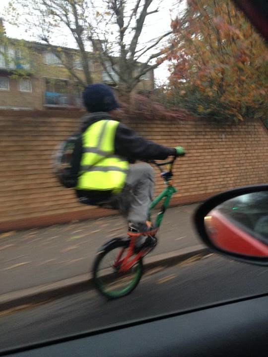 19 Ridiculous Things Spotted on the Daily Commute