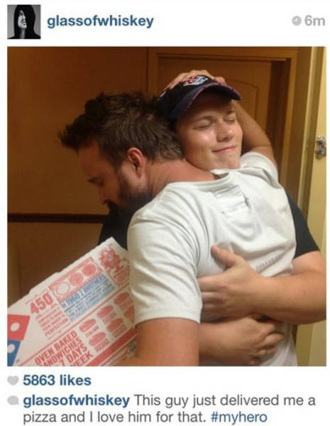 aaron paul pizza guy - glassofwhiskey 6m 15 Oven 5863 glassofwhiskey This guy just delivered me a pizza and I love him for that.