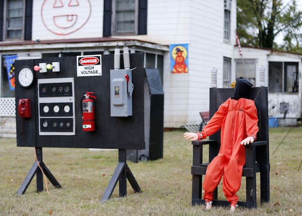 10 Halloween Decorations That Will Land You on a Watch List