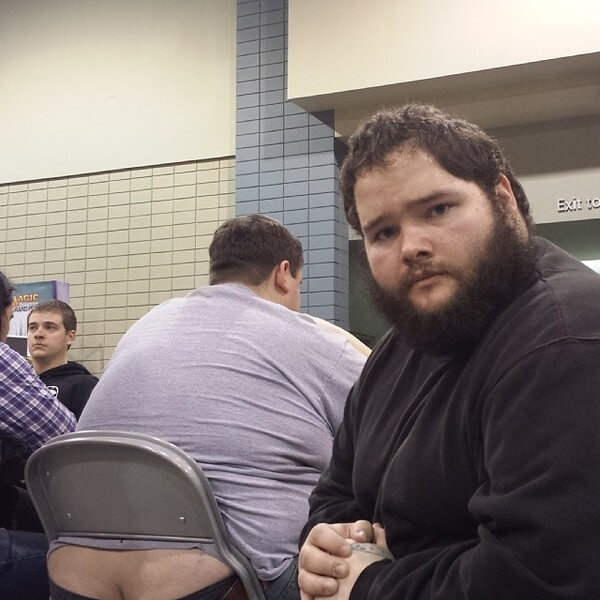 Guy Posed For Pictures Near People With Exposed Asscracks