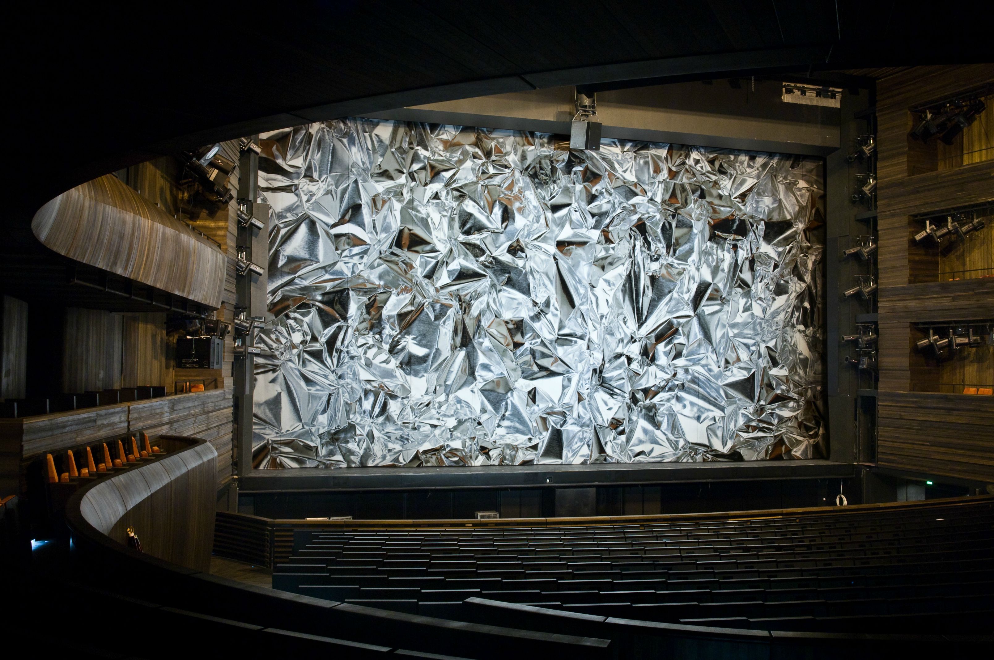 The stage curtain at the Oslo Opera House