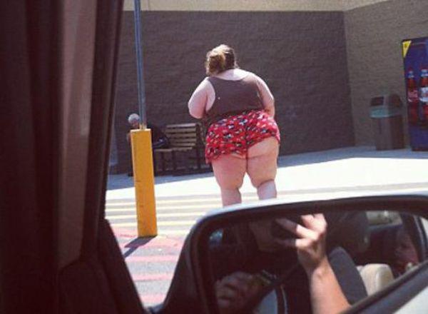 Weird People of Walmart - overweight woman outside of walmart with a massive wedgie