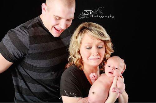 20 Kids Who Single-Handedly Ruined the Family Portrait
