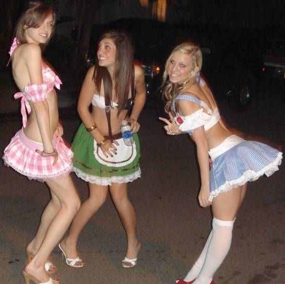 Super-Sexy Halloween Girls!