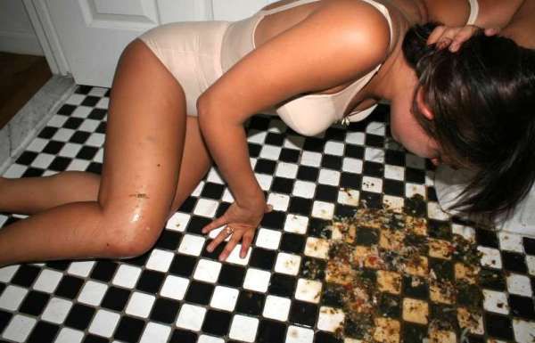 CRAZY DRUNK BITCHES!