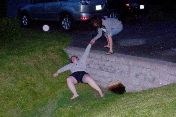 CRAZY DRUNK BITCHES!