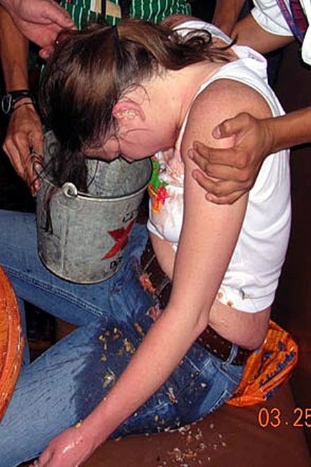 CRAZY DRUNK BITCHES!