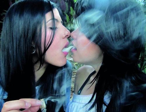 25 Hot Girls Smoking The HerB!!!