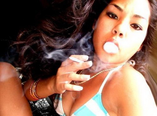 25 Hot Girls Smoking The HerB!!!