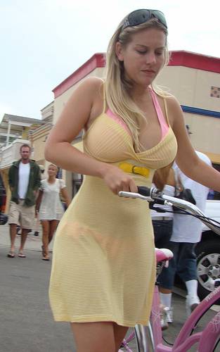 Women With Curves