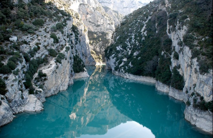 Verdon Gorge, FranceLimestone canyon with turquoise waters.