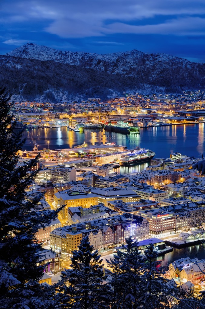 Blue hour 16:30 in Bergen, Norway