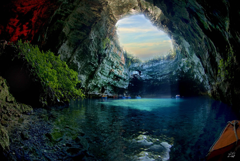 lake-melissani cave