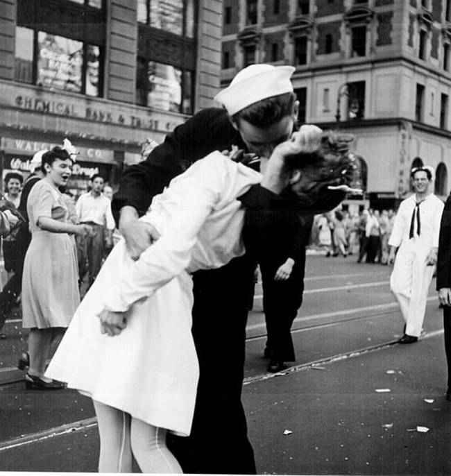 Glenn Edward McDuffie - 3/9/2014. McDuffie claimed to be the sailor in Alfred Eisenstaedt's famous photo, V-J Day in Times Square.