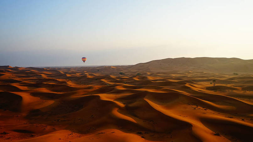 Desert Dawn by Gareth Lowndes