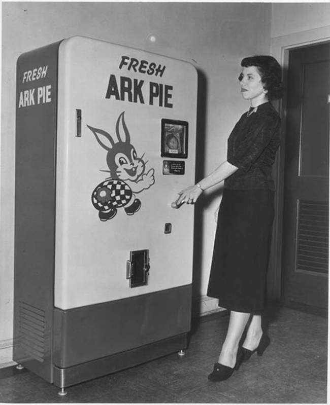 21 Weird Vintage Vending Machines That You Never Knew Existed...