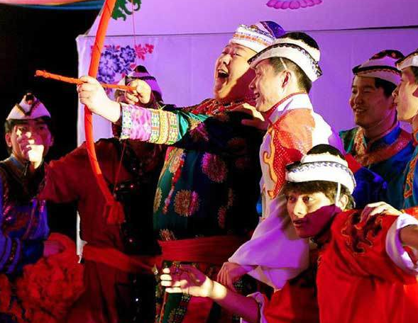 China: Shooting the bride. I think a wedding in China is definitely off the cards for me. In parts, the groom shoots the bride with three bow and arrows (it’s ok, without arrowheads) – after which he collects and snaps the arrows and they’re supposedly happy forevermore!