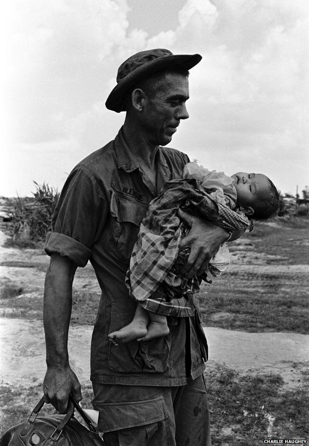 Vietnam Veteran Releases These Haunting War Photos... - Gallery | eBaum ...