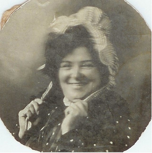 victorian photo smiling