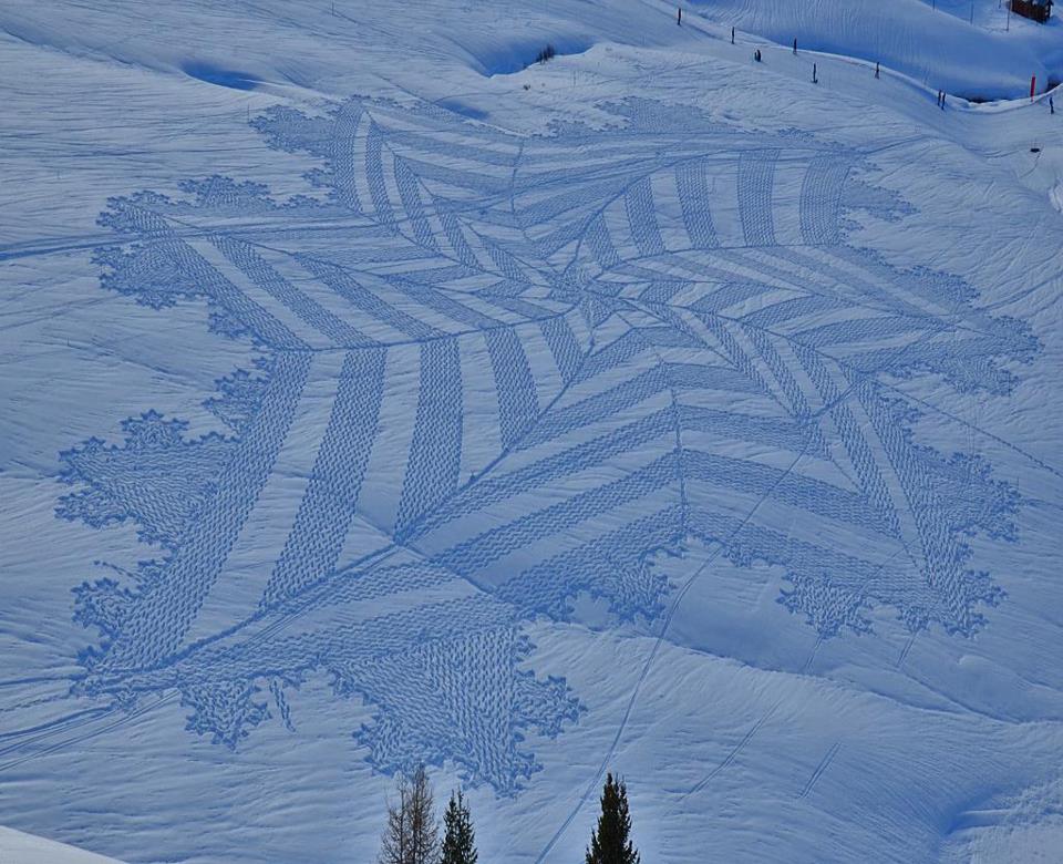 Simon Beck's Snow Art