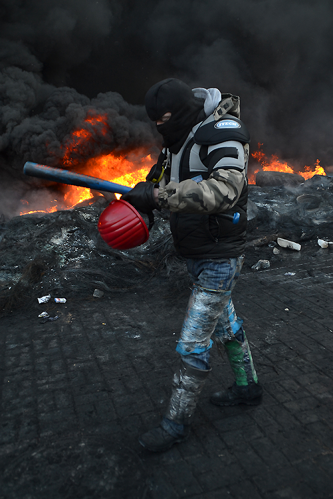 Remarkable Photographs From Inside the Ukrainian Revolution
