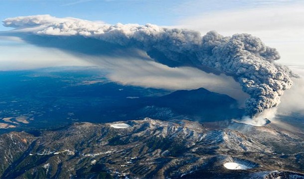 Japan has 17 active Volcanoes.