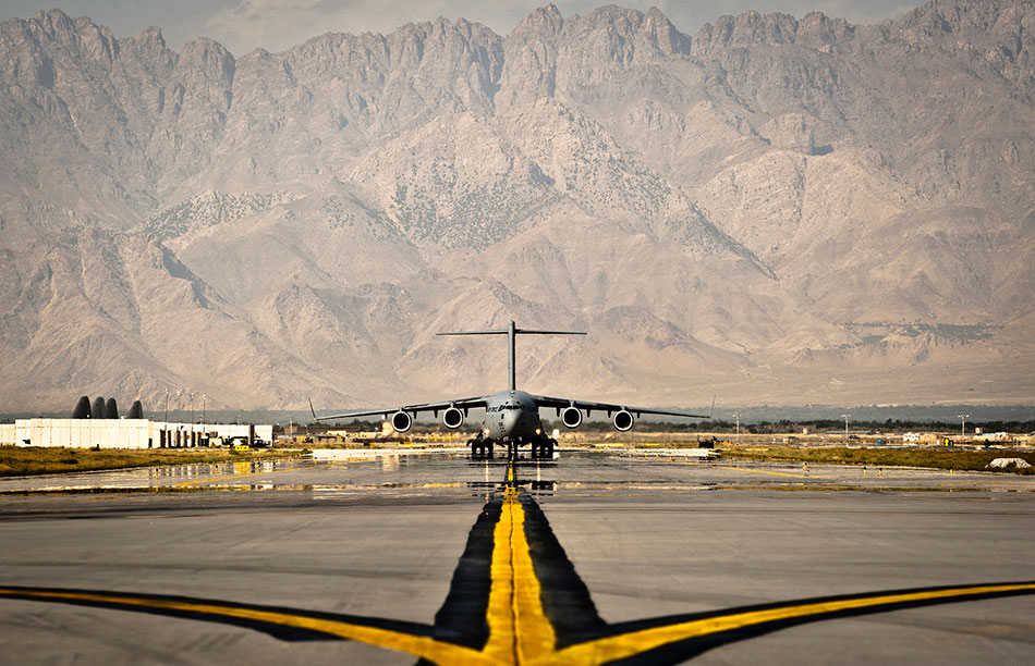 A U.S. Air Force C-17 Globemaster III cargo aircraft taxis to its parking spot at Bagram Airfield, Afghanistan, Sept. 25, 2012.