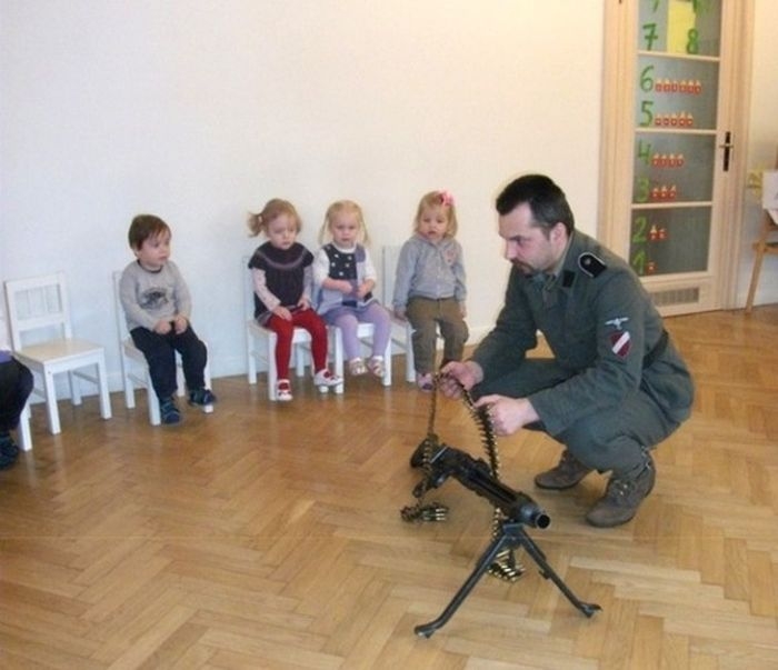 meanwhile in russia kindergarten - Og