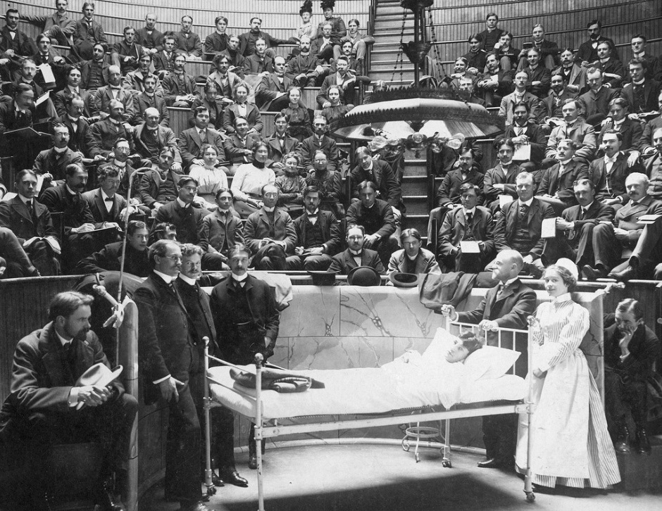 Rush Medical College lecture auditorium, 1900, Chicago