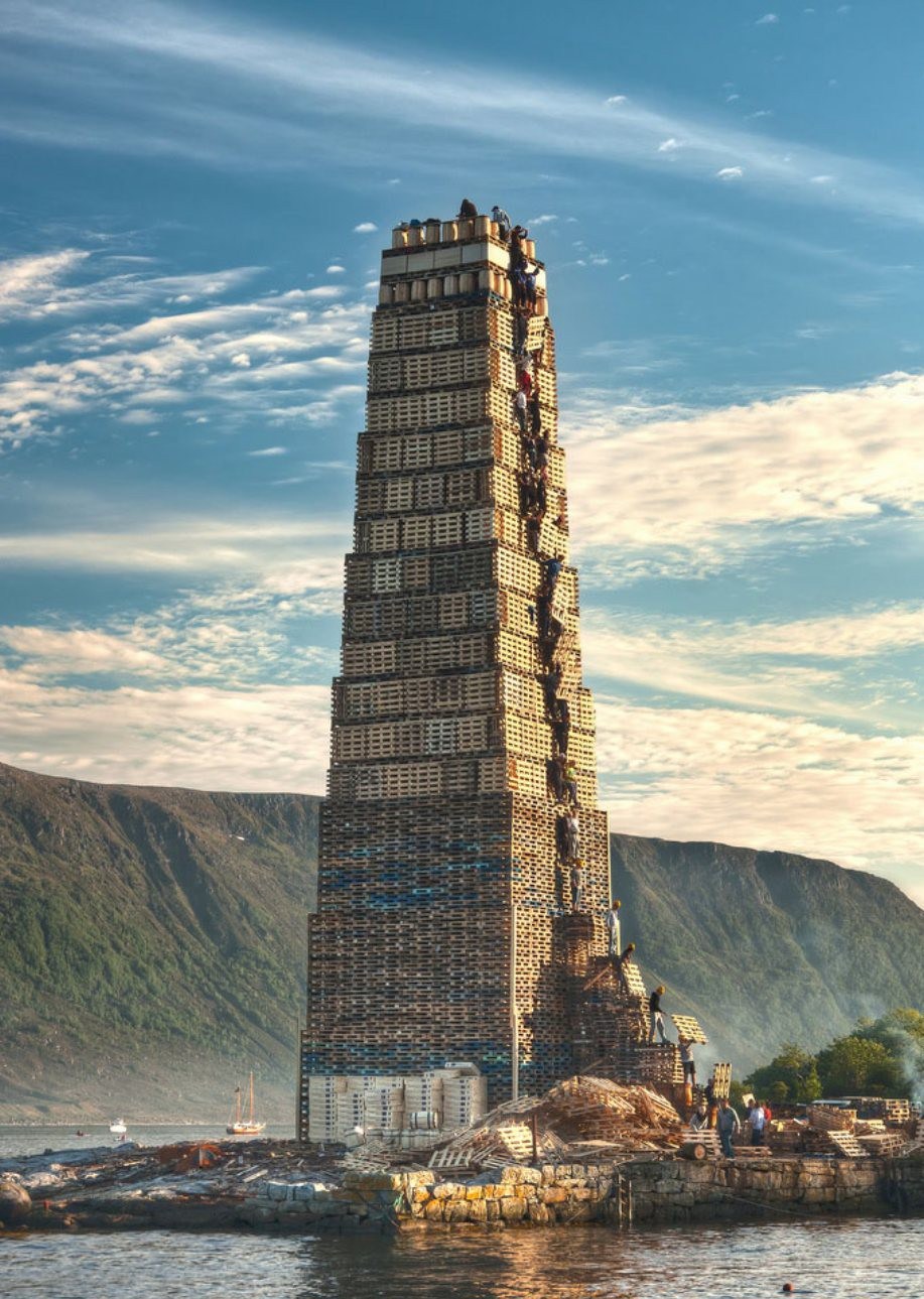 Stacking Palettes For The World's Biggest Bonfire In Norway