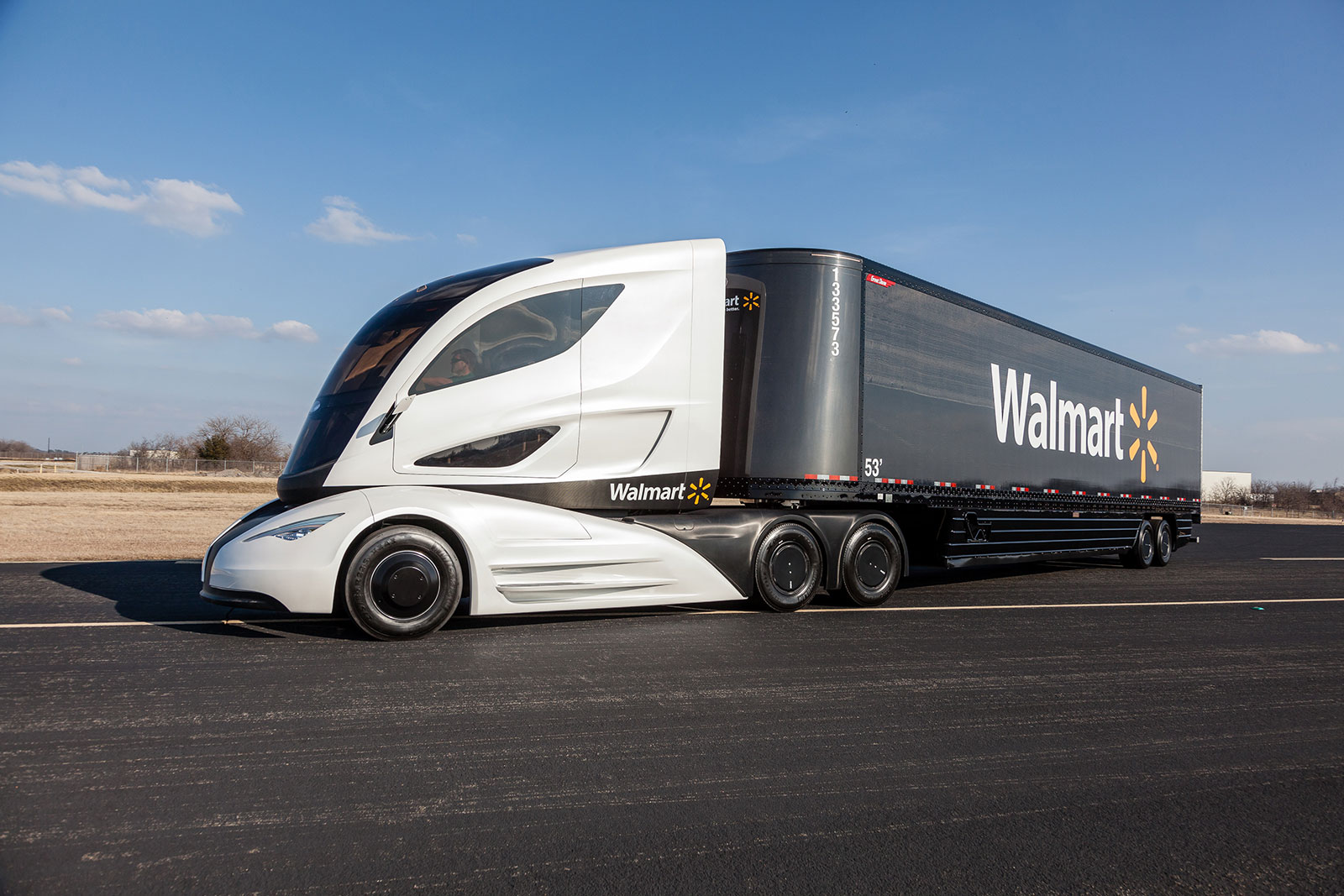 Walmart has unveiled its truck of the future, its supposed to be 60 percent more fuel efficient.