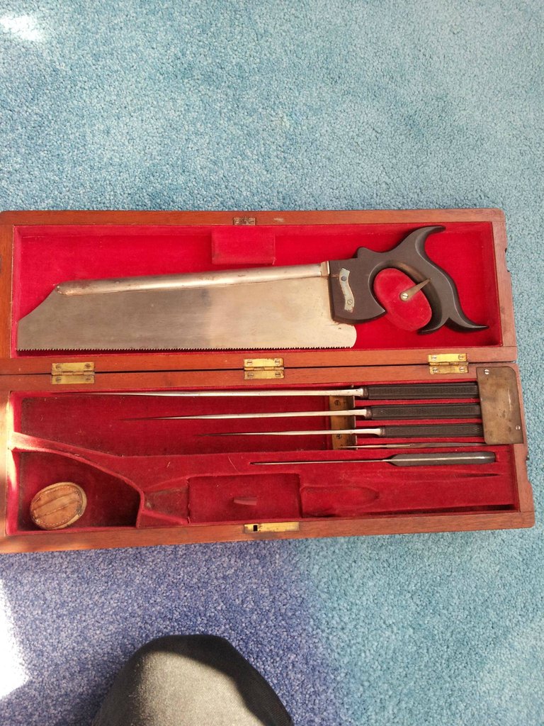 A Look Inside The Surgical Kit Of War Surgeons Of The 19th Century