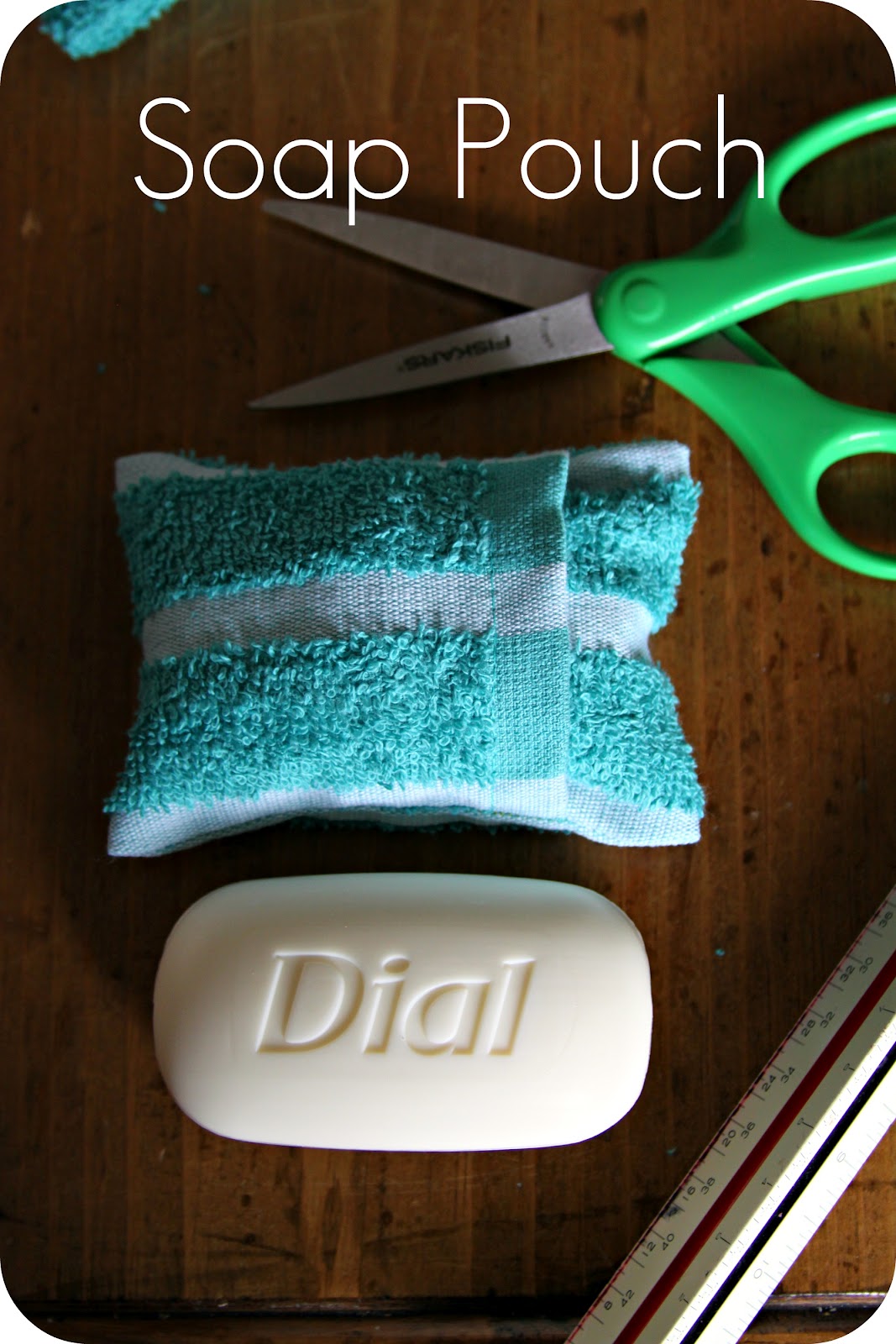 Tuck your soap and wash cloth together with this easy-to-fold pouch.