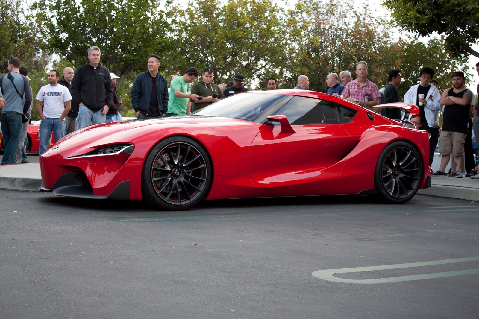 The Toyota FT1 Looks like a spaceship among normal people.