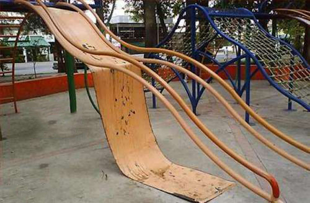 21 Terrible Playground Fails