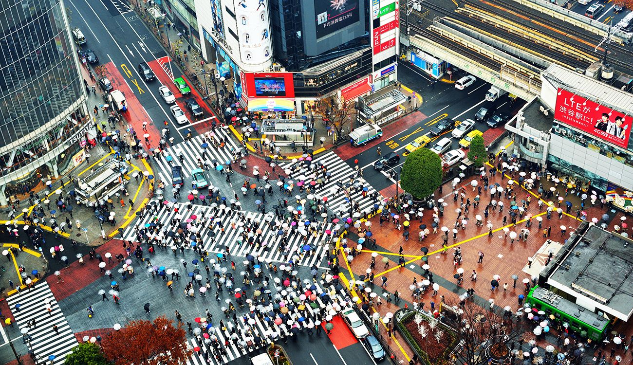 Shibuya Crossing in Tokyo is one of the world's busiest pedestrian intersections. Traffic lights go red all at once, so up to 2,500 people try to cross at the same time.